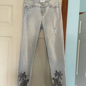 Cropped straight style jeans